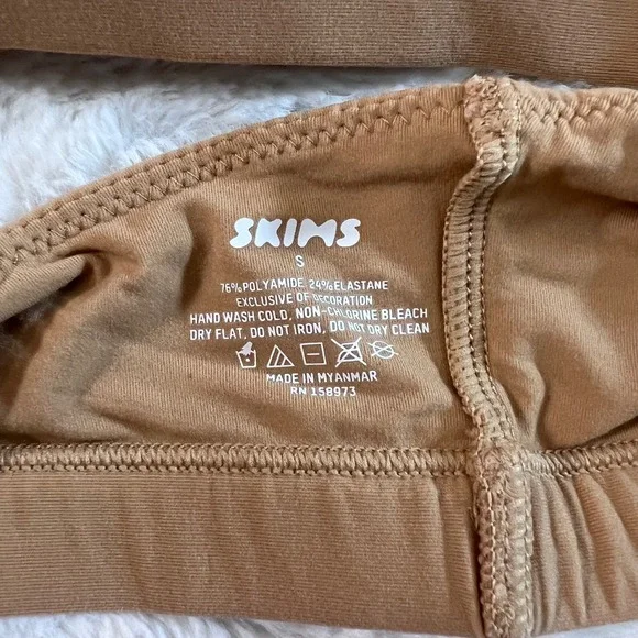 Skims Scoop Neck Bra Ochre Tan Bralette BR-SCN-2025 Womens Size Small NEW - Picture 7 of 10